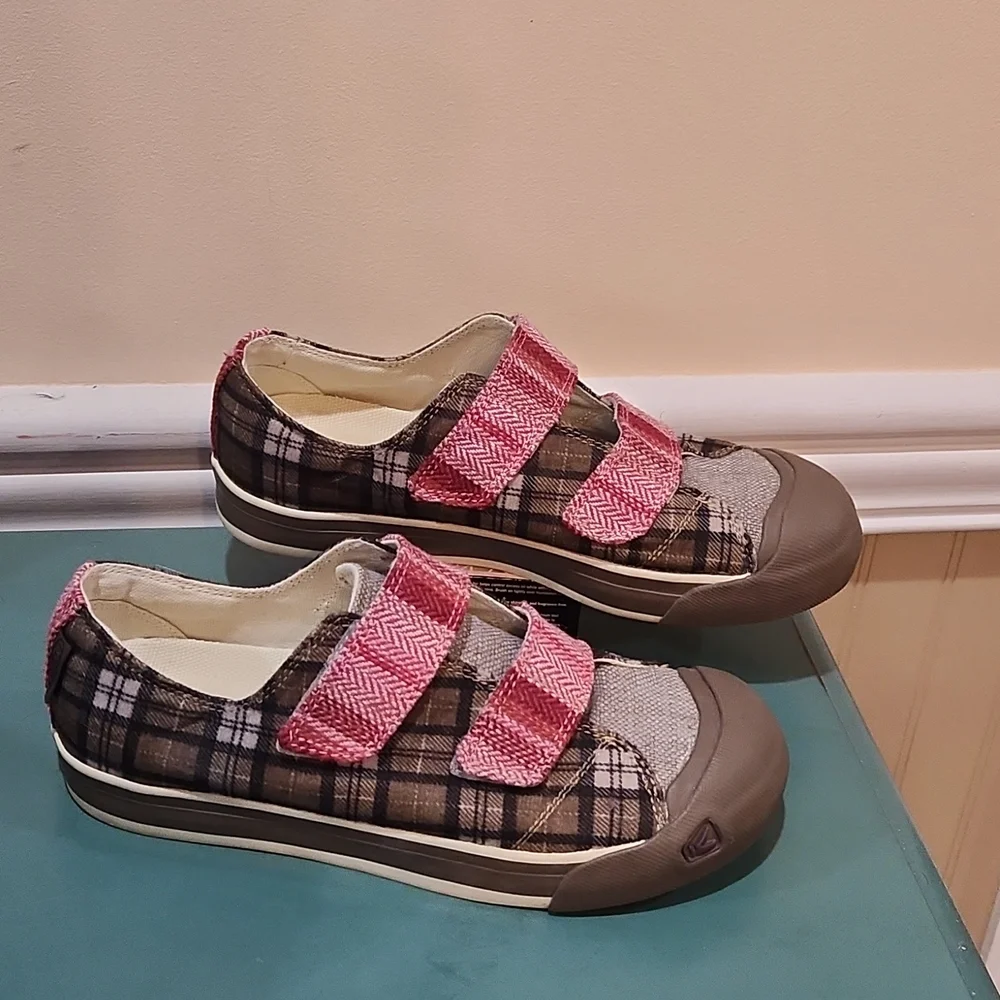 Keen loafers women's size 8
